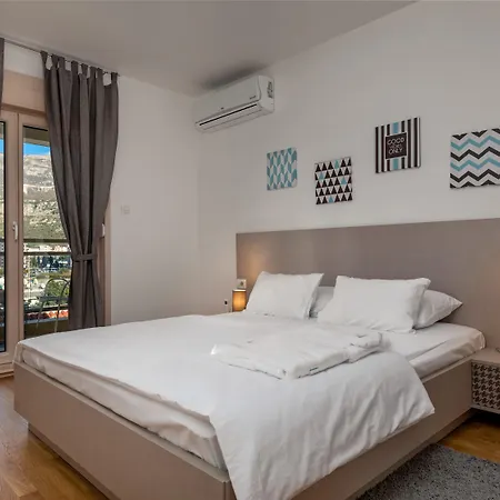 Krug Apartment Budva